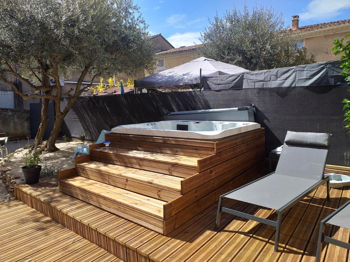 Deux M Bed and Breakfast Villes-sur-Auzon Buitenkant foto