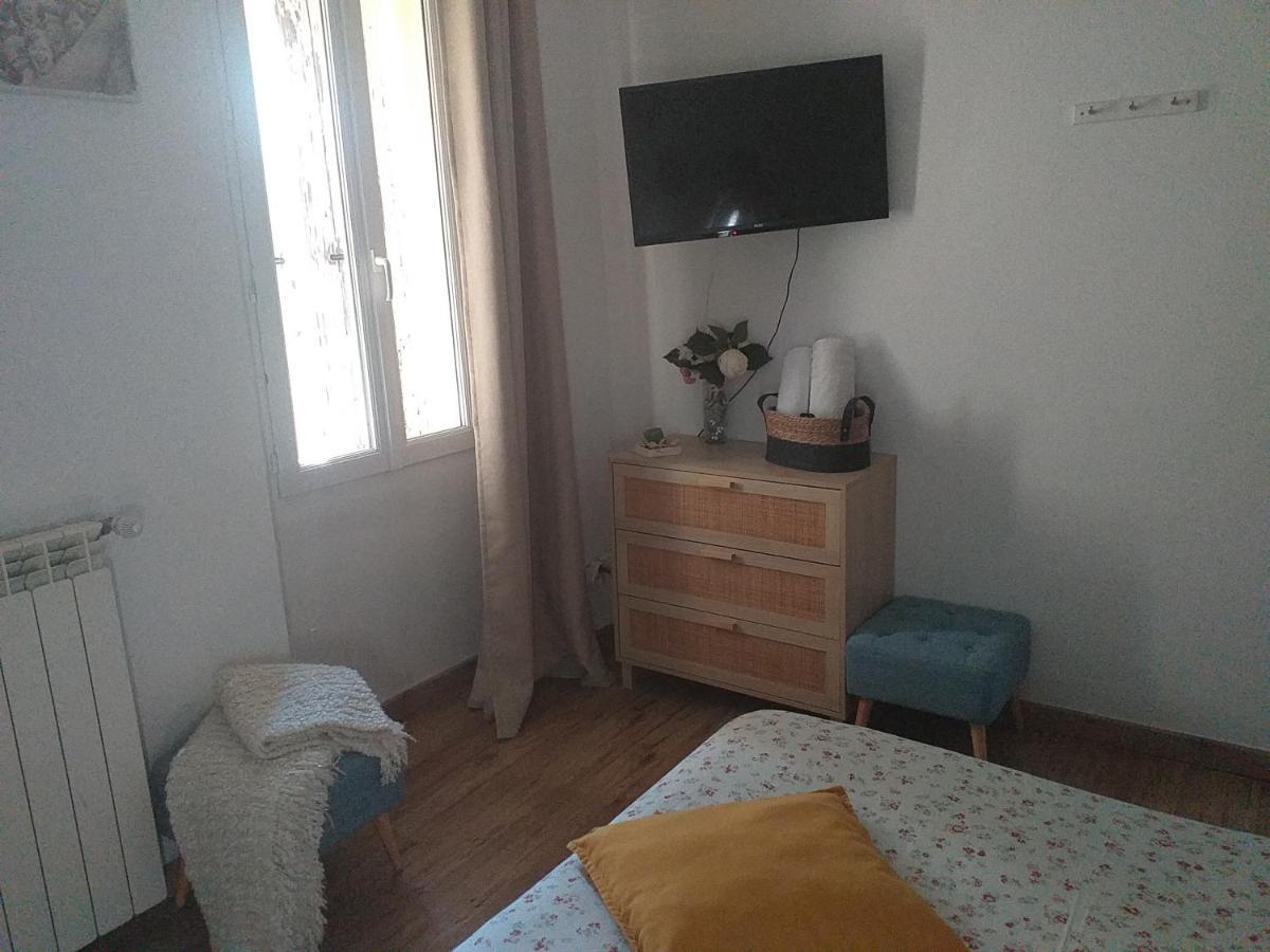 Deux M Bed and Breakfast Villes-sur-Auzon Buitenkant foto